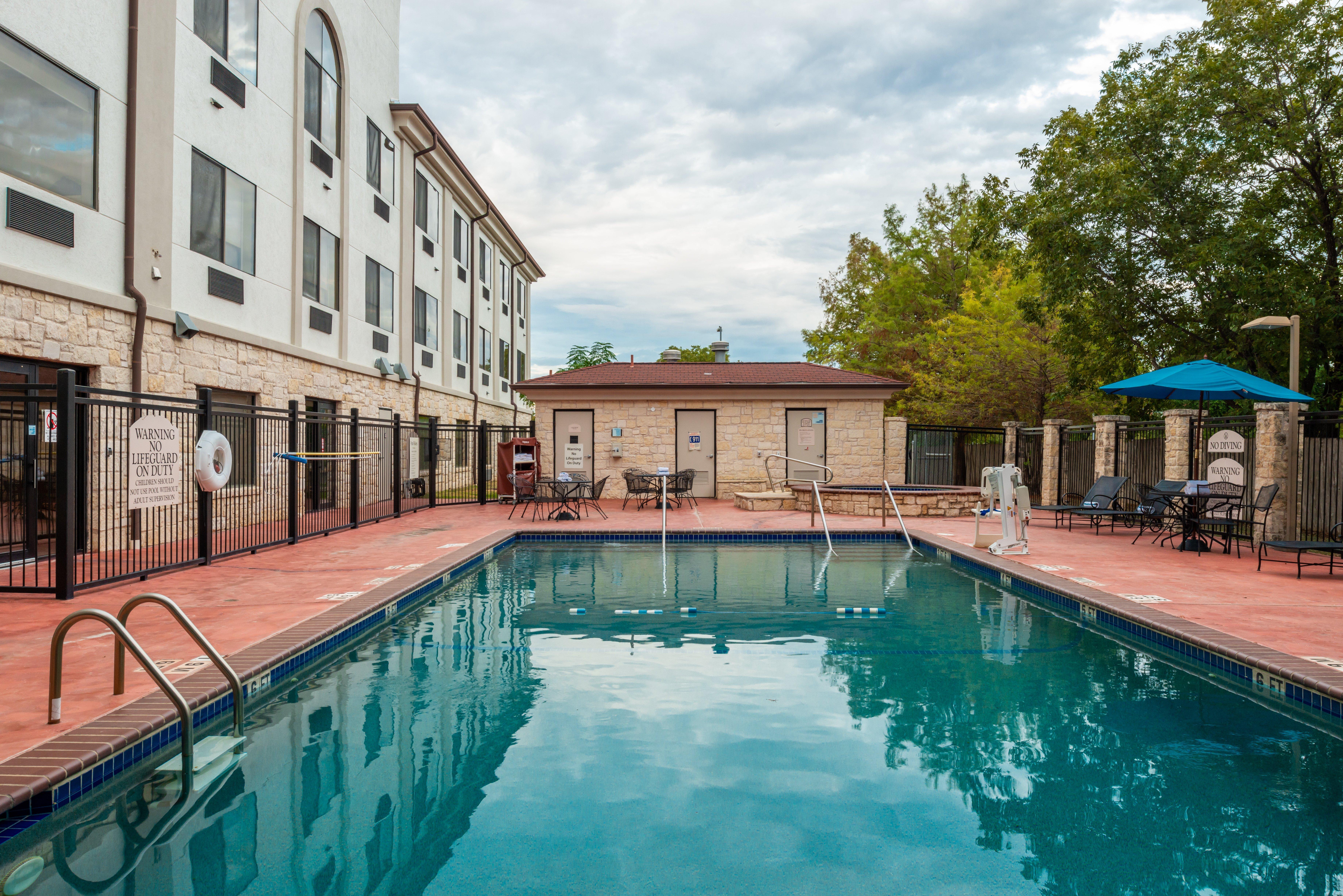 Holiday Inn Express & Suites Austin Nw - Lakeline By Ihg Zewnętrze zdjęcie